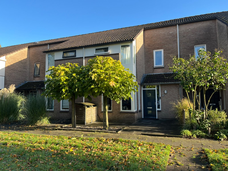 17931797021118360