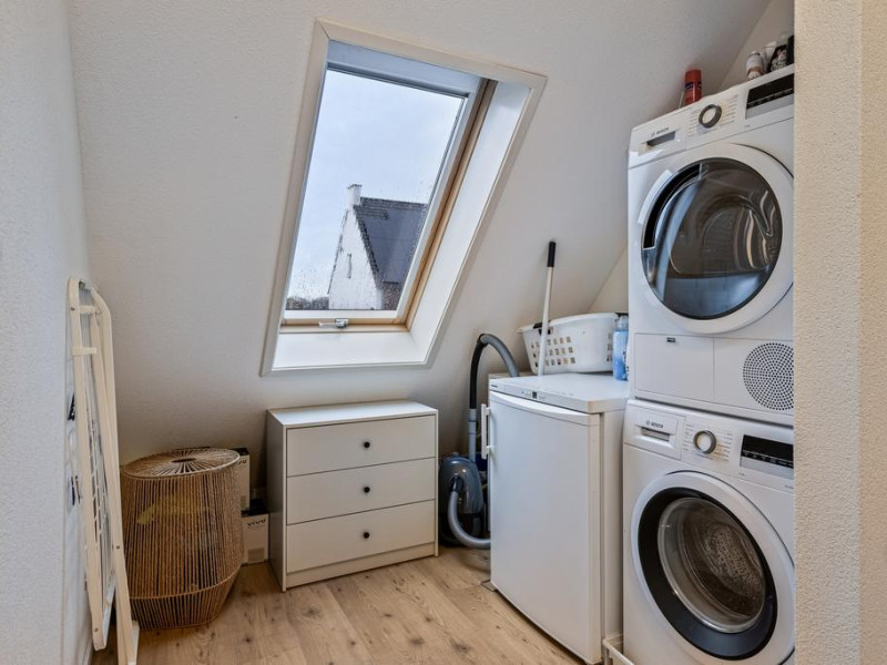 1770827899840793