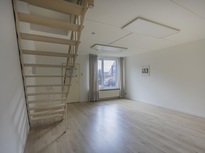 1770854068927023